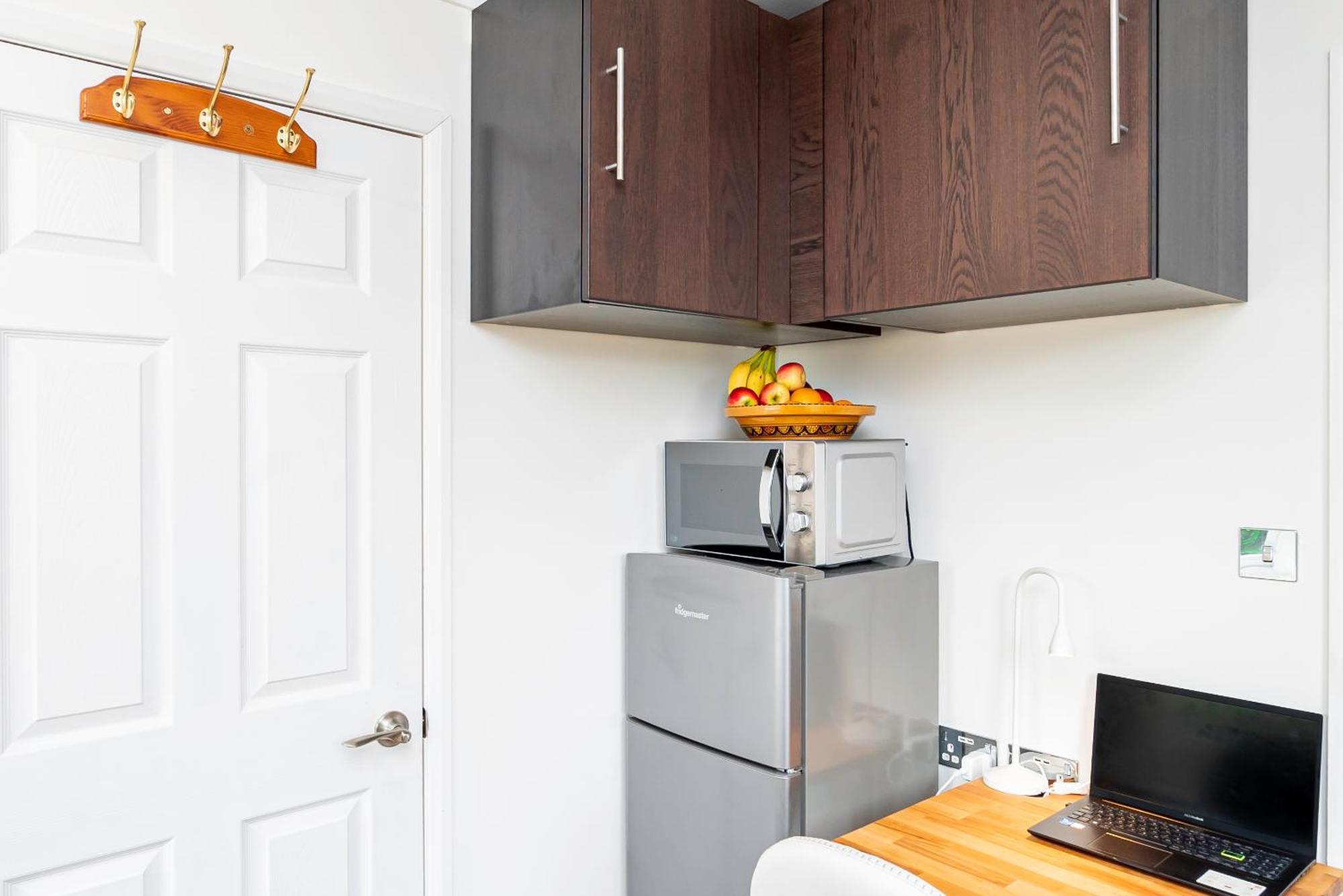 Earley Luxury Ensuite Room With Private Entrance Reading Exteriör bild