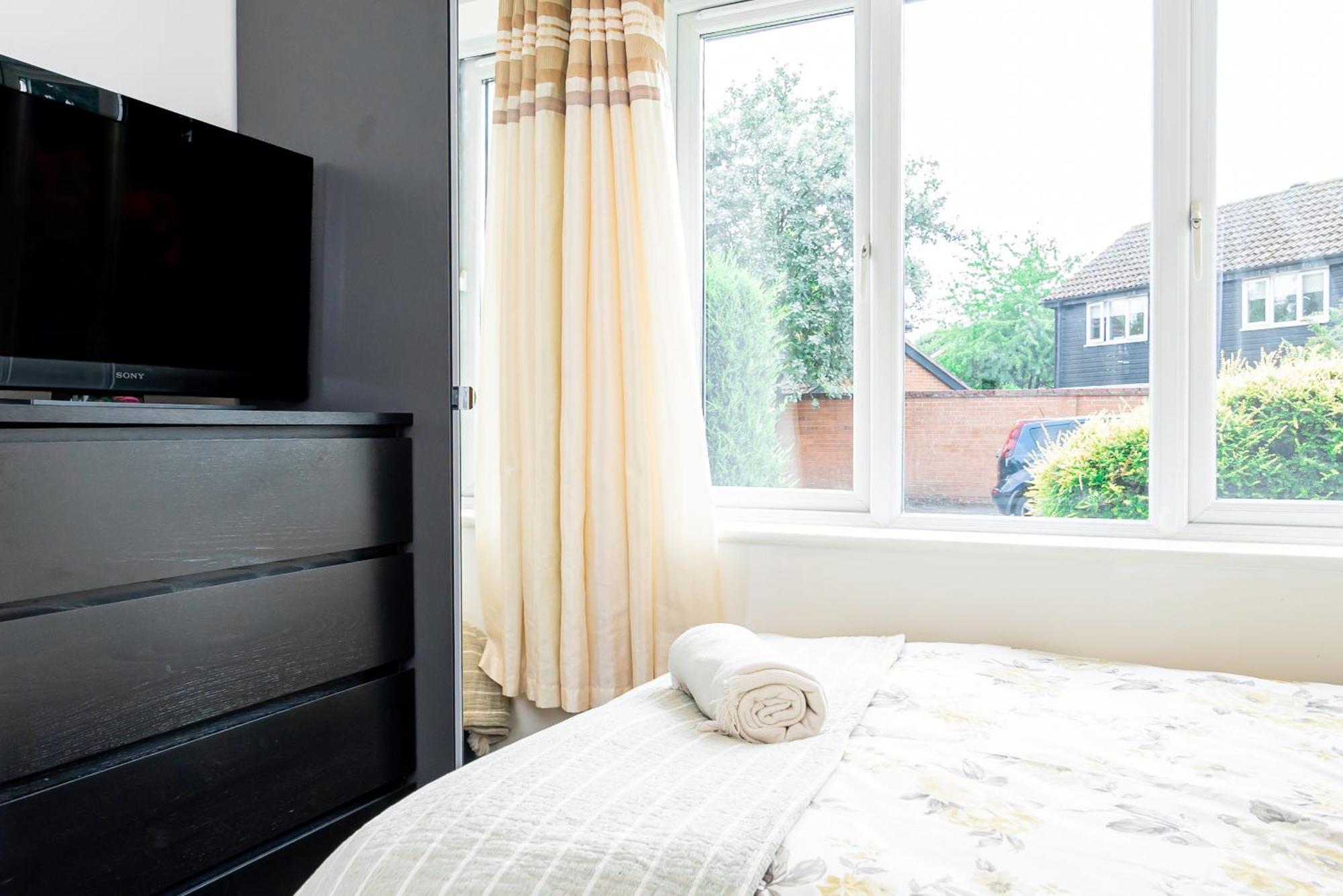 Earley Luxury Ensuite Room With Private Entrance Reading Exteriör bild