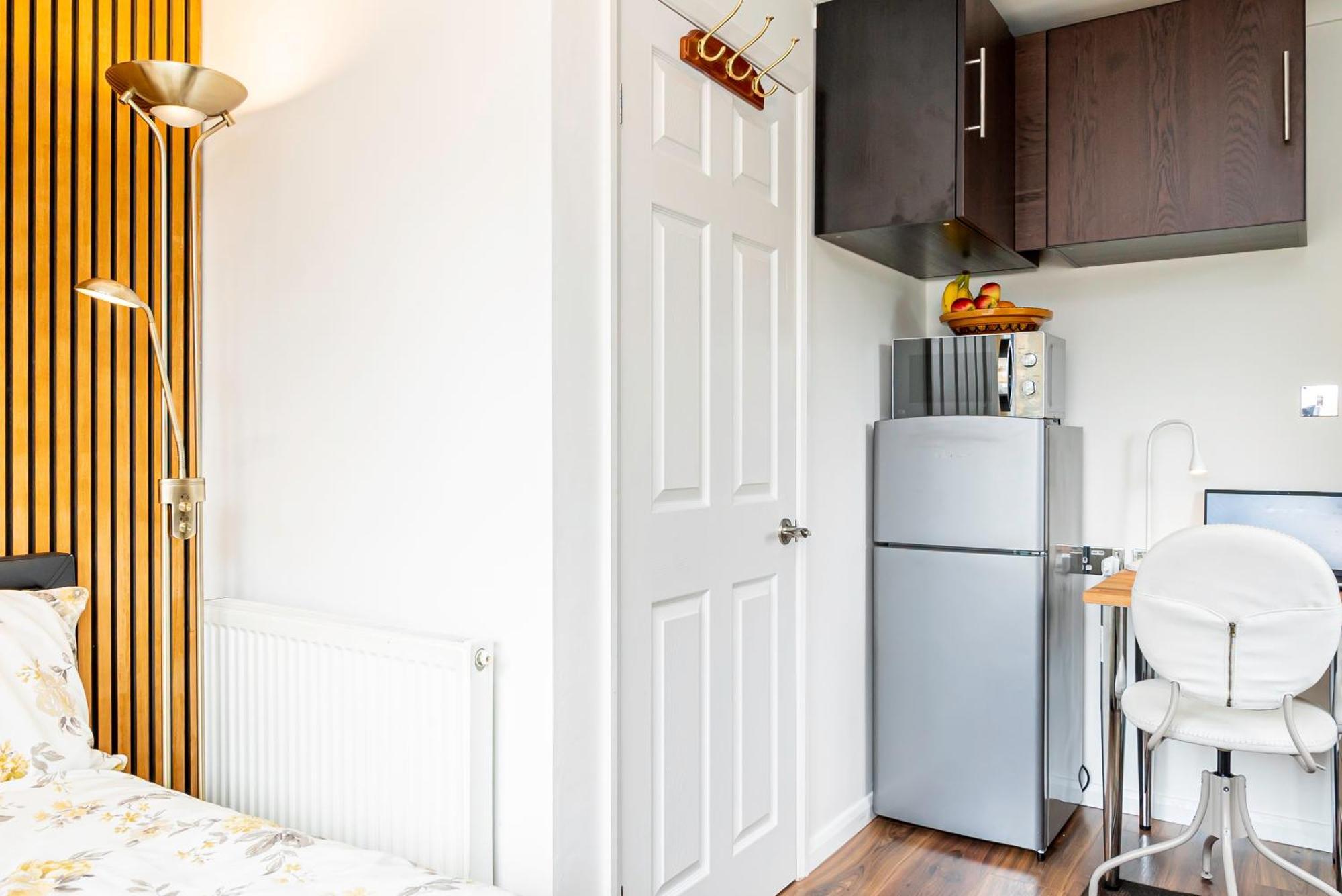 Earley Luxury Ensuite Room With Private Entrance Reading Exteriör bild